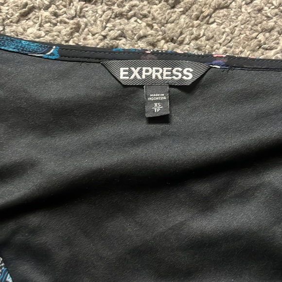 3/$15. EXPRESS Romper XS - Picture 2 of 6